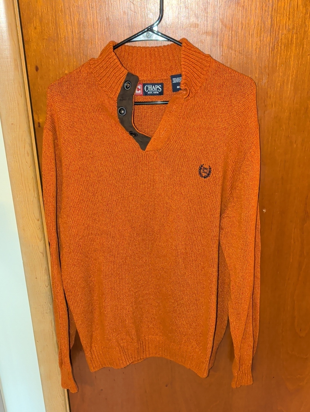 Chaps Men’s Orange V-Neck Button-Trim Sweater